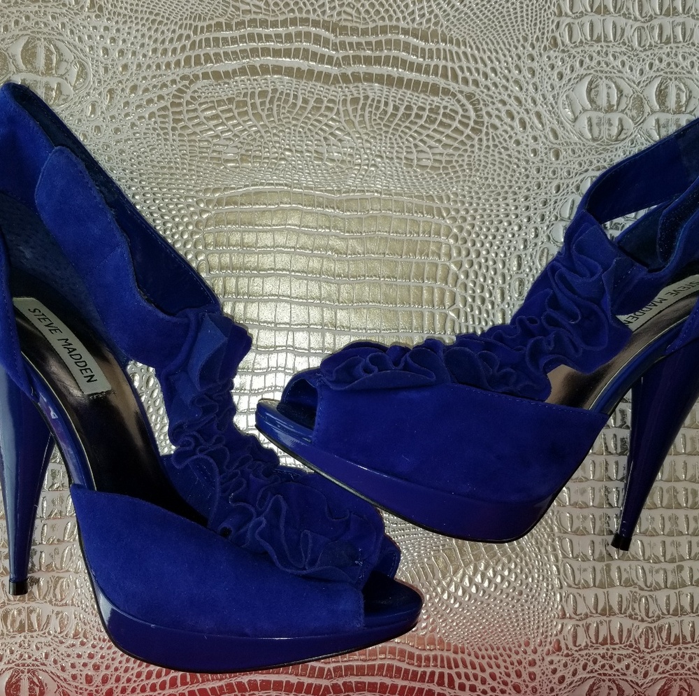 Royal Blue Ruffle Pumps